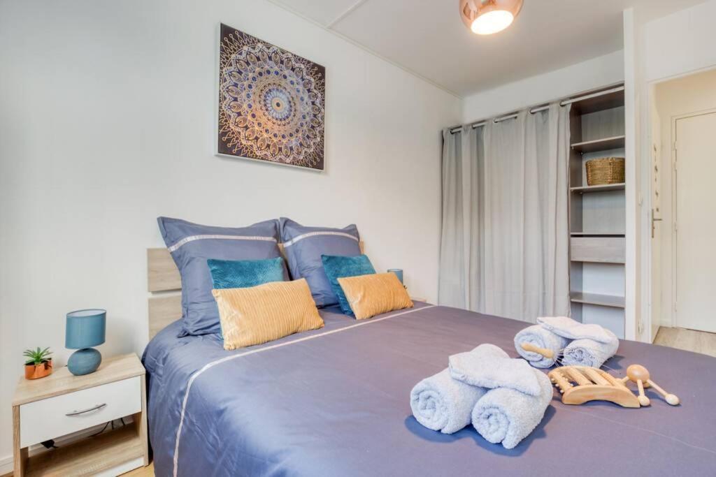 L'Elysee - Easy Check-In - Arrivee Autonome - Place Parking Privative - T2 Surequipe - Wifi - Netflix Apartment Courcouronnes Exterior photo